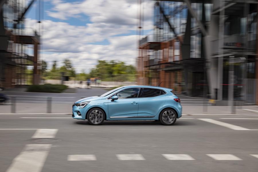  Renault Clio E-TECH 2020 года  (WW) (фото 20 из 33)